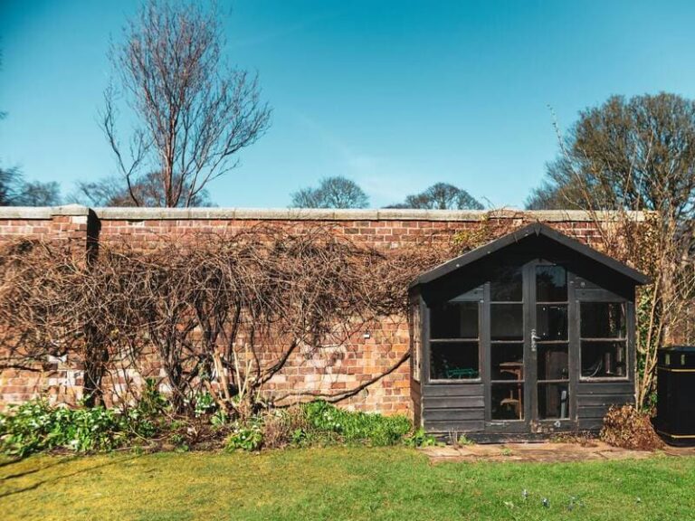 Shed Removal & Dismantling Services UK | Fast & Affordable Clearance ...